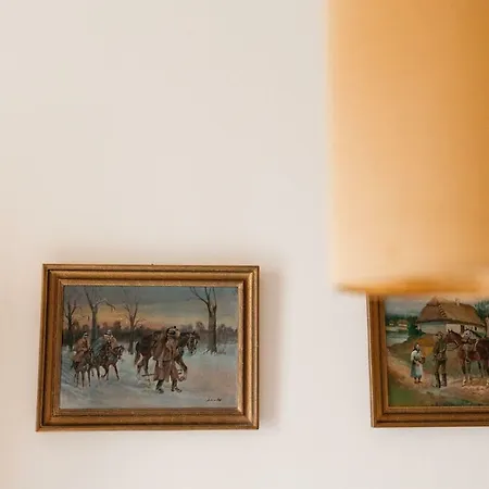 Nice Double With Balcony - 4 Min. From Market בית הארחה