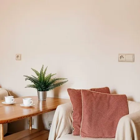 Konukevi Nice Double With Balcony - 4 Min. From Market *